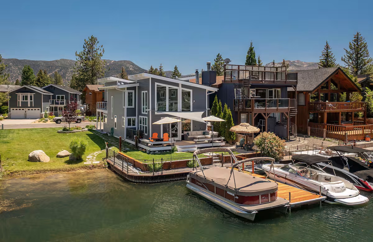 The Tavus Residency house on the waterfront